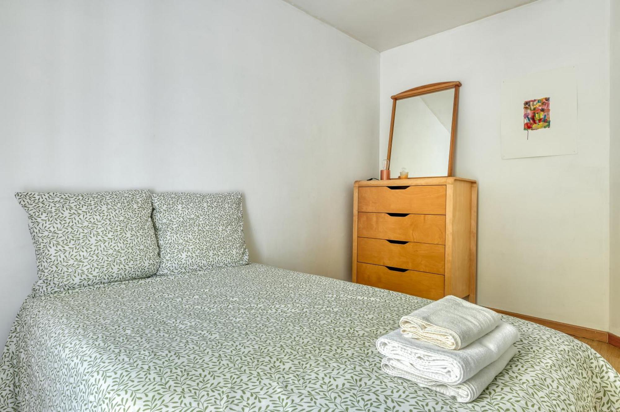 3 Bedroom Apartment With Balconies Parijs Buitenkant foto